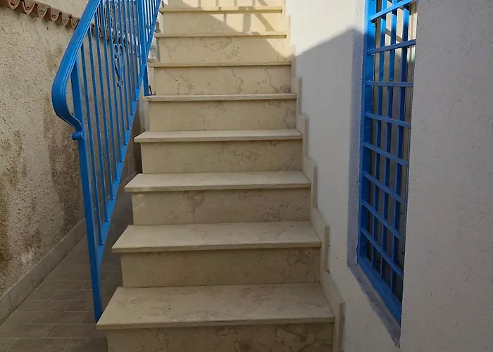 - Perla & Corallo Tropea